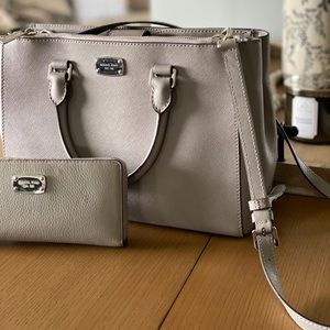 Michael Kors purse and wallet set